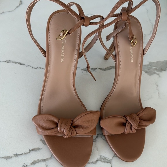 BCBGeneration Women's Jamina Bow Detail Dress Strappy Sandal Tan Color Size 9.5 - Picture 5 of 14